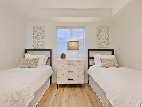 San Diego Beach Communities North Home 1028552