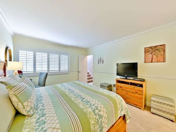 San Diego Beach Communities North Home 1028553