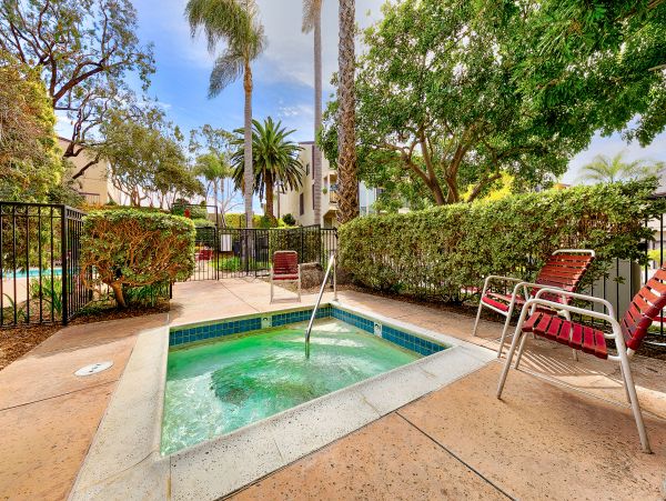 San Diego Beach Communities North Home 1028553