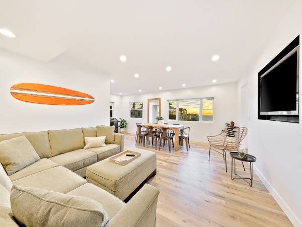 San Diego Beach Communities North Home 1028554