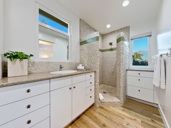 San Diego Beach Communities North Home 1028554