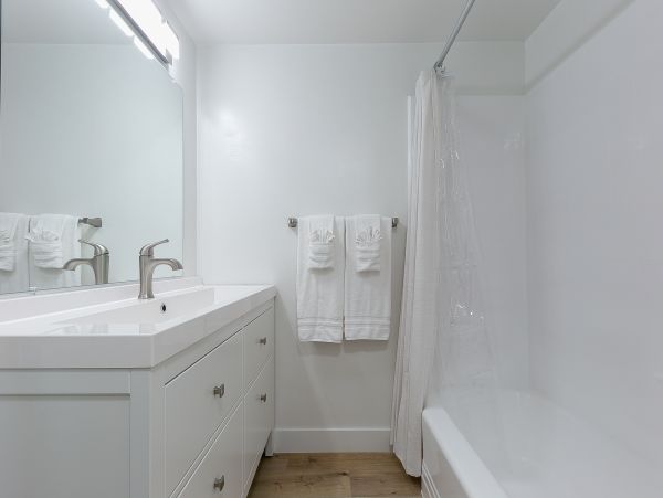 San Diego Beach Communities North Home 1028554