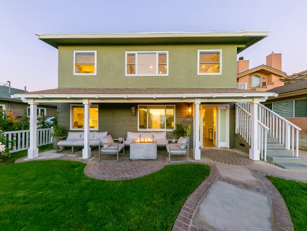 San Diego Beach Communities North Home 1028554