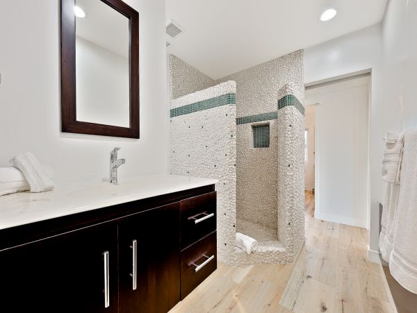 San Diego Beach Communities North Home 1028555