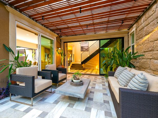 San Diego Beach Communities North Home 1028556