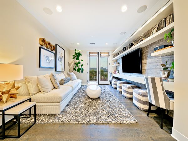 San Diego Beach Communities North Home 1028556