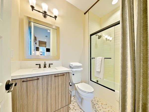 San Diego Beach Communities North Home 1028556