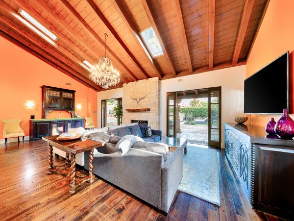 San Diego Beach Communities North Home 1028557
