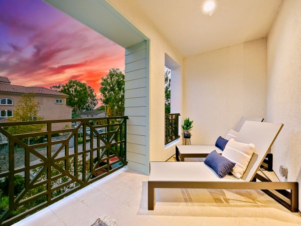 San Diego Beach Communities North Home 1028558