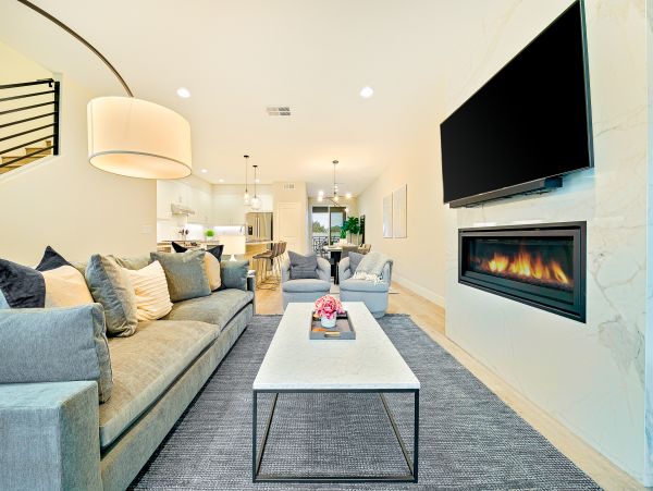 San Diego Beach Communities North Home 1028558