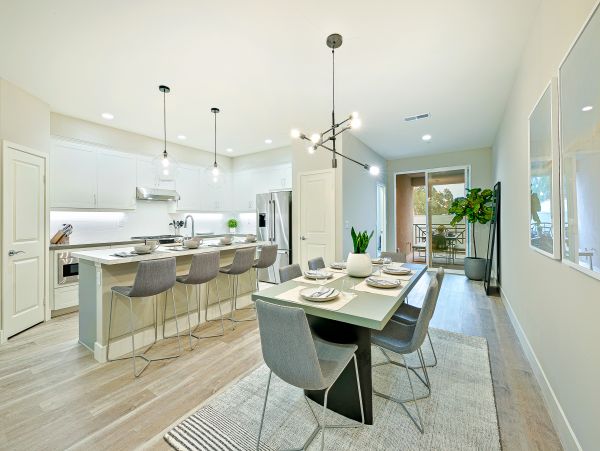 San Diego Beach Communities North Home 1028558