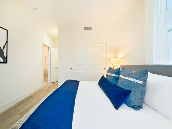 San Diego Beach Communities North Home 1028558