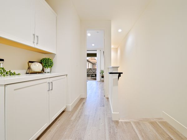 San Diego Beach Communities North Home 1028558