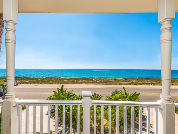 San Diego Beach Communities North Home 1028560