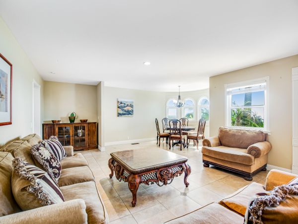 San Diego Beach Communities North Home 1028560