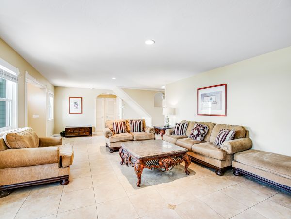 San Diego Beach Communities North Home 1028560