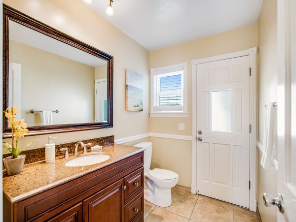 San Diego Beach Communities North Home 1028560
