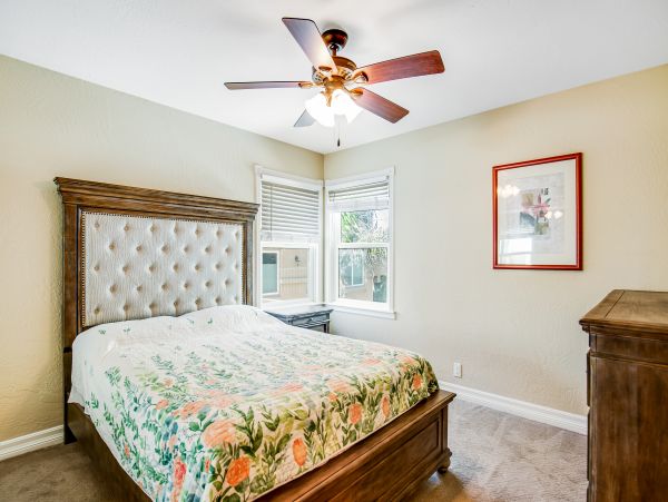 San Diego Beach Communities North Home 1028560