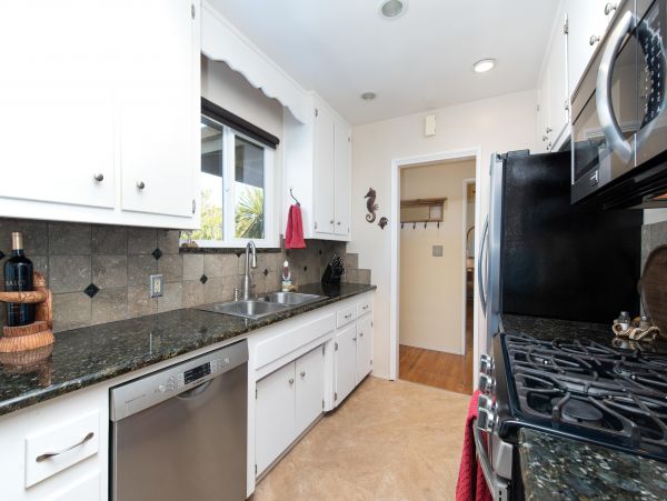 San Diego Beach Communities North Home 1028561