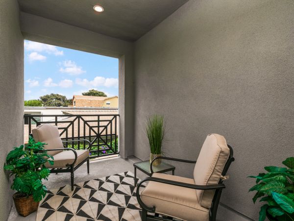 San Diego Beach Communities North Home 1028562