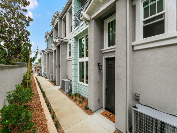 San Diego Beach Communities North Home 1028562