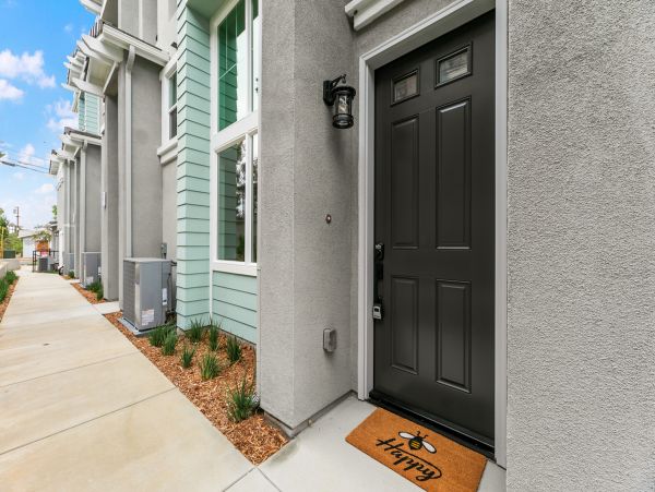 San Diego Beach Communities North Home 1028562