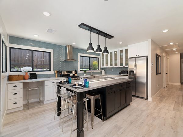 San Diego Beach Communities North Home 1028563