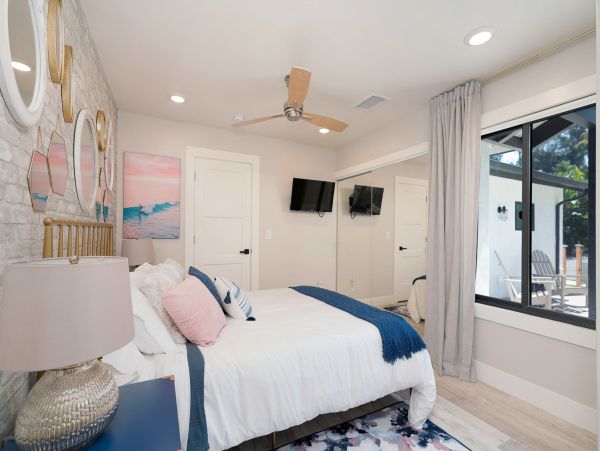 San Diego Beach Communities North Home 1028563