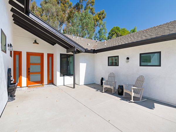 San Diego Beach Communities North Home 1028563