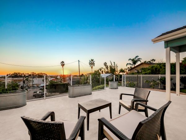 San Diego Beach Communities North Home 1028564