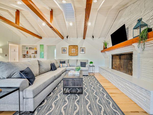 San Diego Beach Communities North Home 1028564