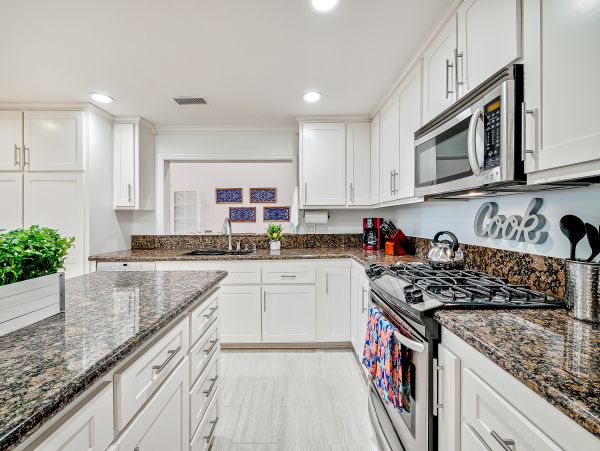 San Diego Beach Communities North Home 1028564
