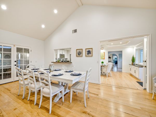 San Diego Beach Communities North Home 1028564