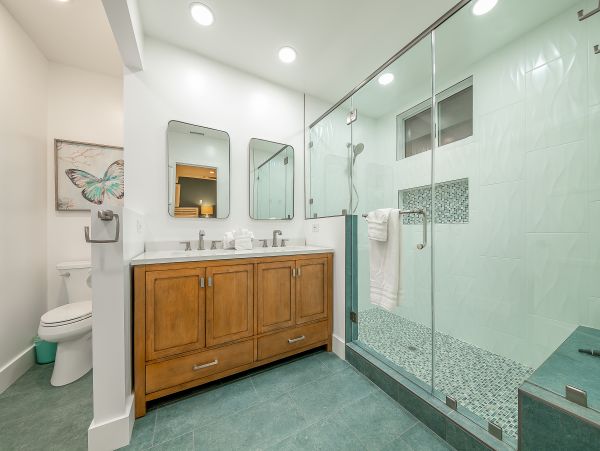 San Diego Beach Communities North Home 1028564