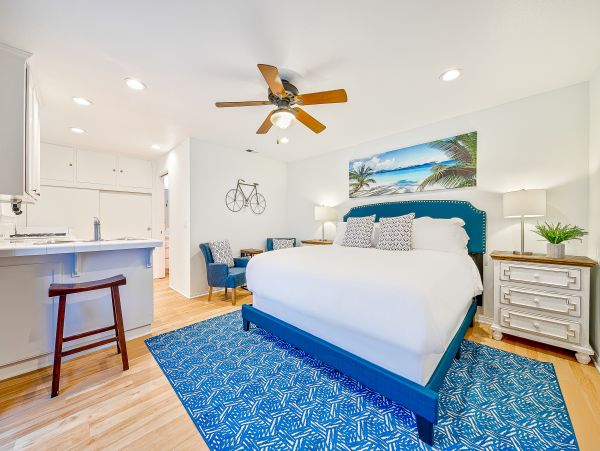 San Diego Beach Communities North Home 1028564