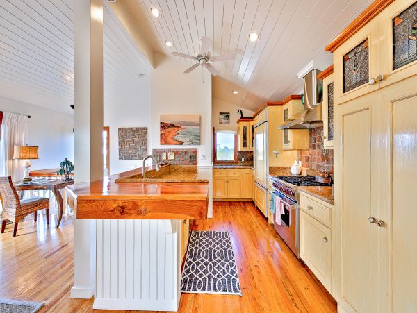 San Diego Beach Communities North Home 1028565