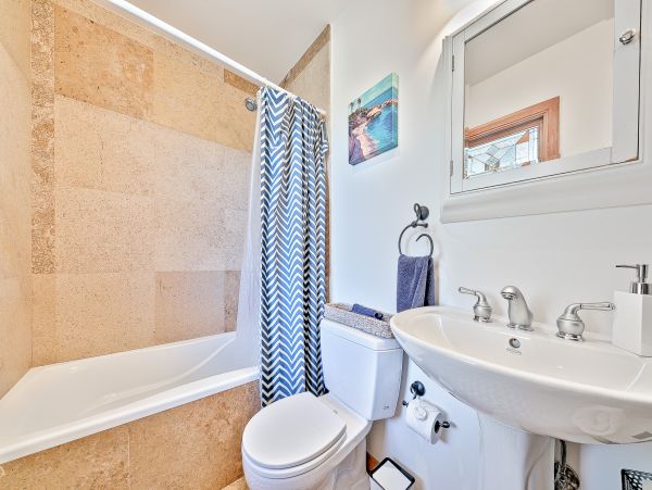 San Diego Beach Communities North Home 1028565