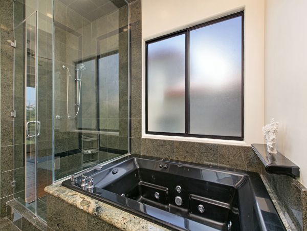 San Diego Beach Communities North Home 1028566
