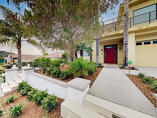 San Diego Beach Communities North Home 1028566