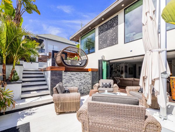 San Diego Beach Communities North Home 1028568