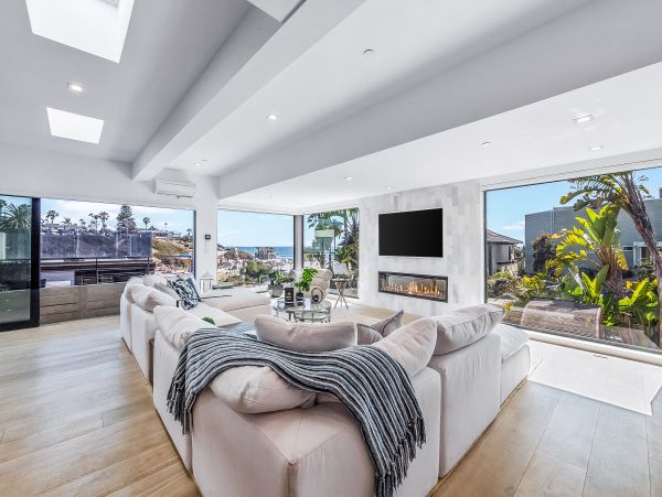 San Diego Beach Communities North Home 1028568