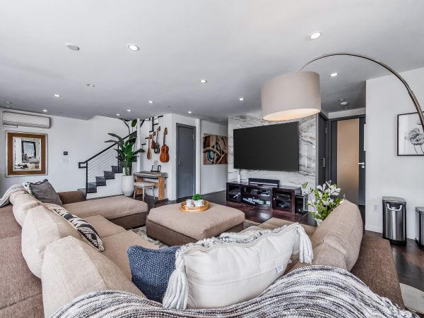 San Diego Beach Communities North Home 1028568