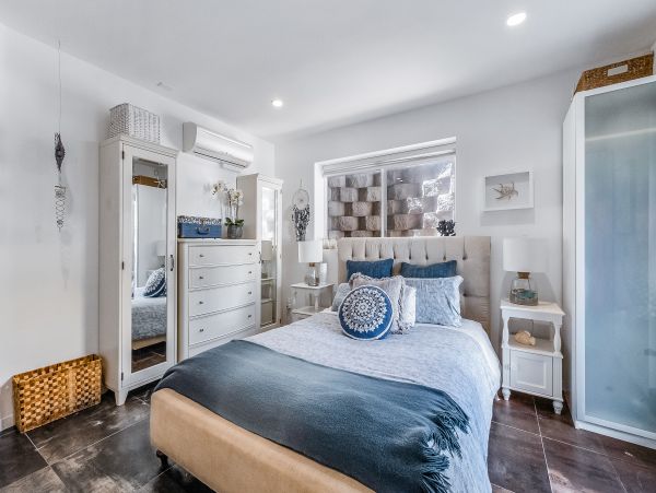 San Diego Beach Communities North Home 1028568