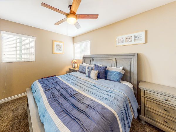 San Diego Beach Communities North Home 1028569
