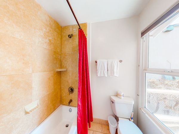 San Diego Beach Communities North Home 1028569