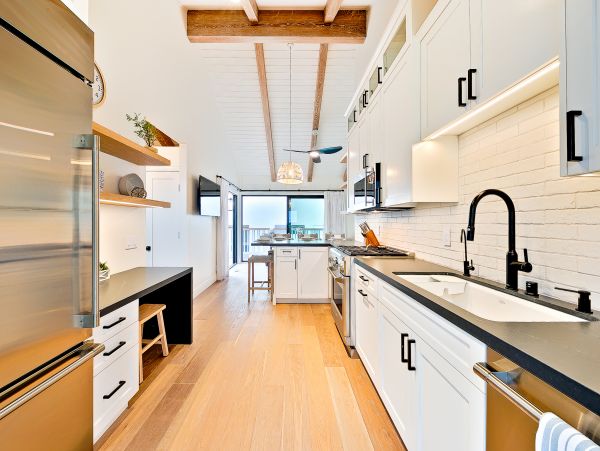 San Diego Beach Communities North Home 1028570