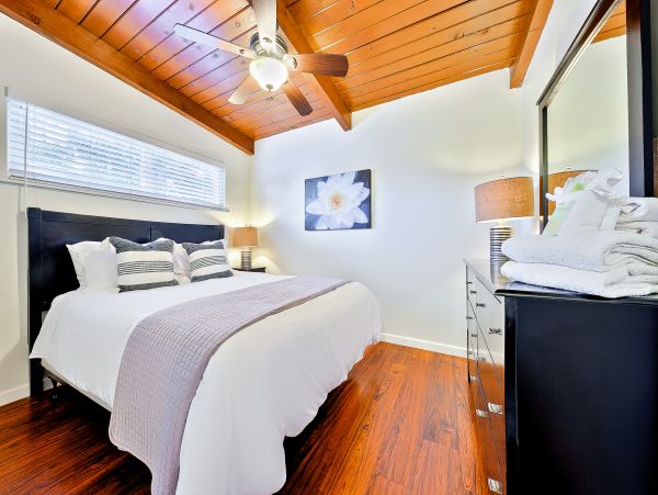 San Diego Beach Communities North Home 1028571
