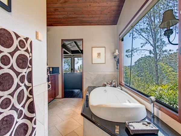 San Diego Beach Communities North Home 1028572