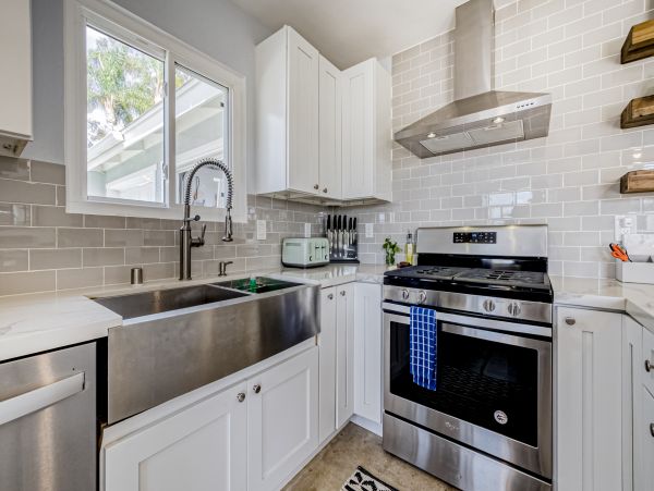 San Diego Beach Communities North Home 1028573