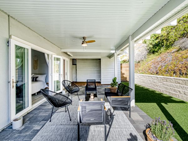 San Diego Beach Communities North Home 1028573